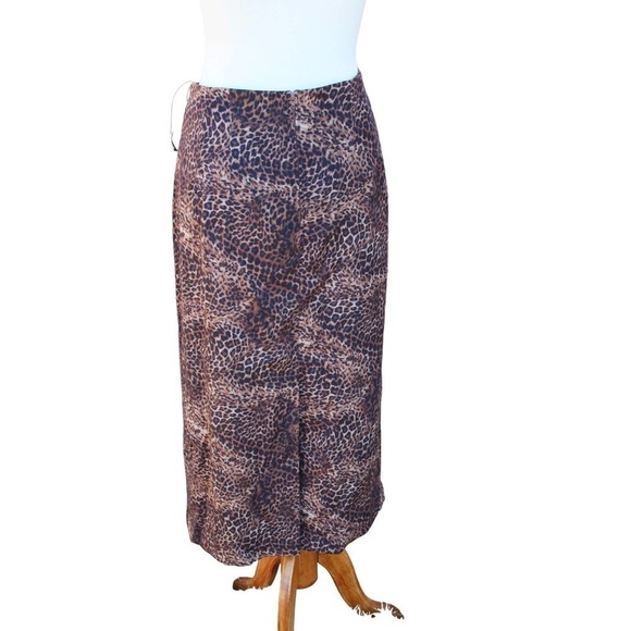 Briggs New York Leopard Print Midi Pencil Skirt Women Size 12 Petite NWT - Picture 2 of 8